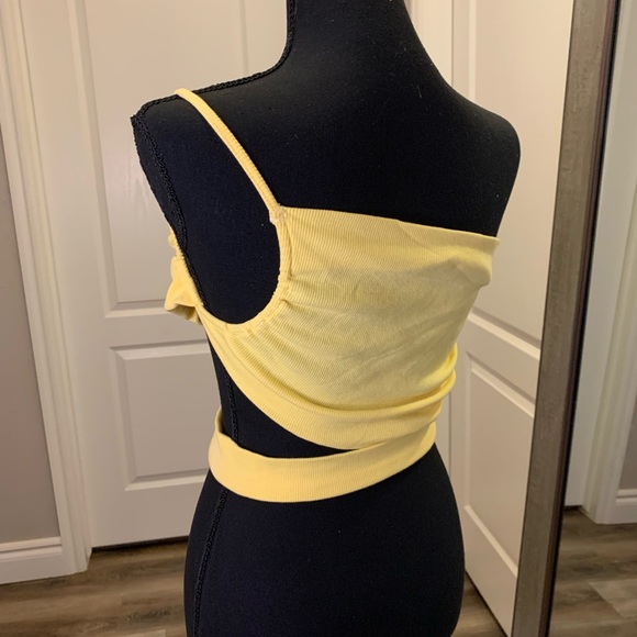 SHEIN Cut Out Ruched One Shoulder Top - Picture 5 of 15